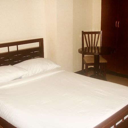 Roxas Midtown Hotell Eksteriør bilde