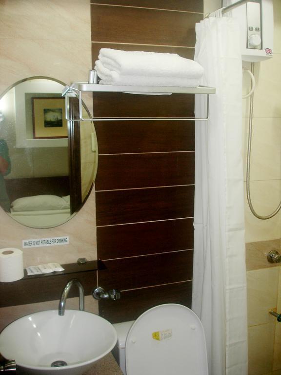 Roxas Midtown Hotell Rom bilde