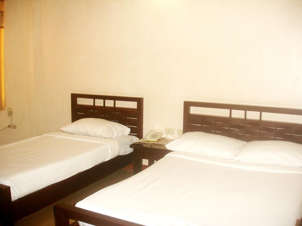 Roxas Midtown Hotell Rom bilde