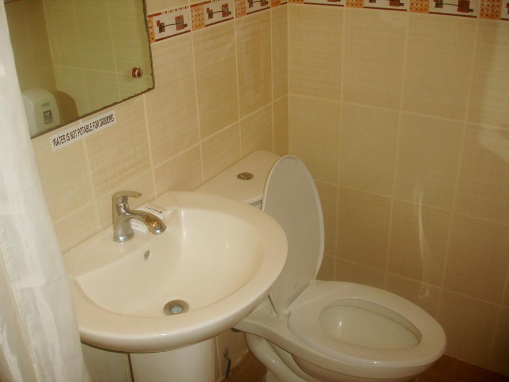 Roxas Midtown Hotell Rom bilde