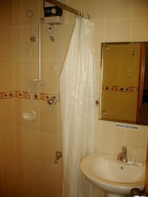 Roxas Midtown Hotell Rom bilde