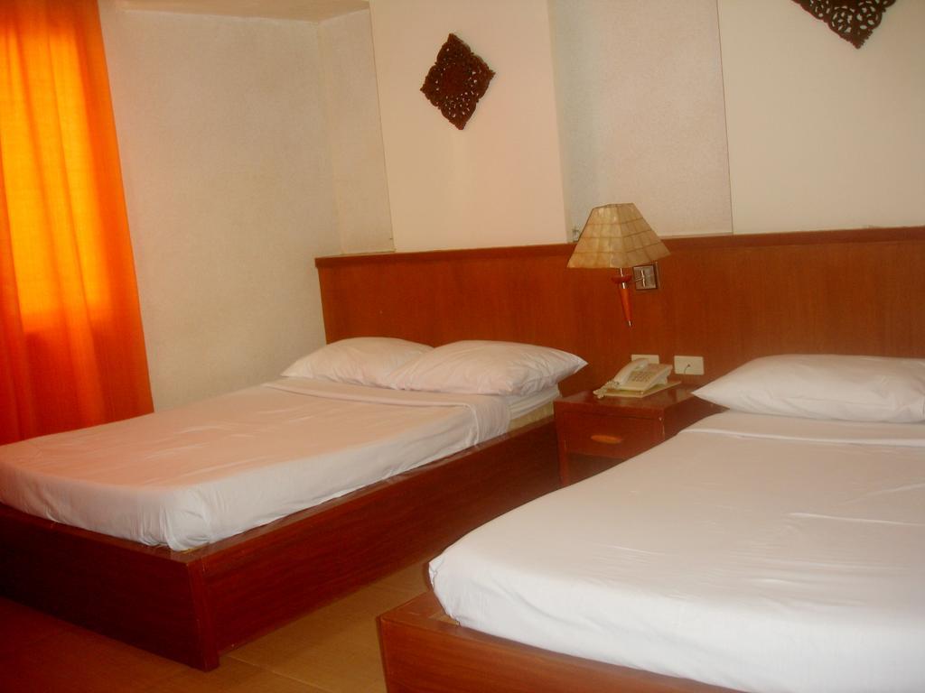 Roxas Midtown Hotell Rom bilde