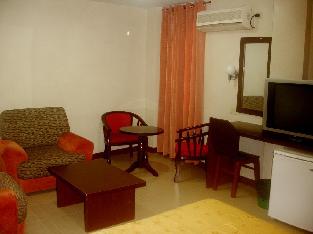 Roxas Midtown Hotell Rom bilde